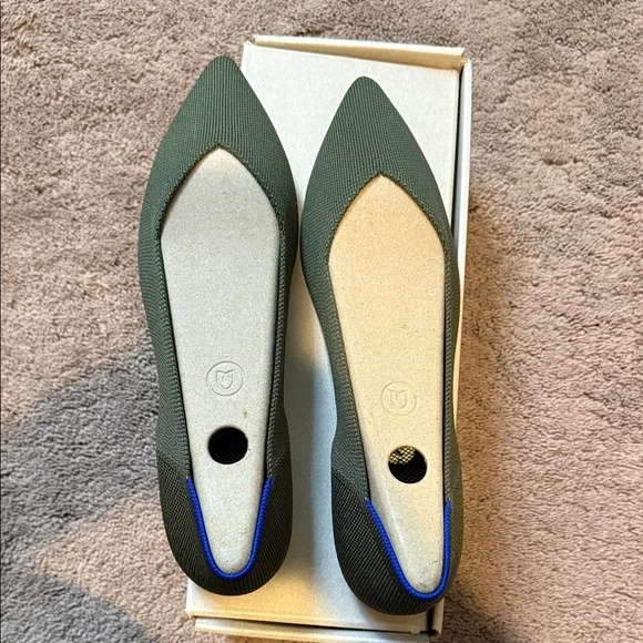 NEW Rothy's olive Green CYPRESS Flats IN BOX - Picture 3 of 7